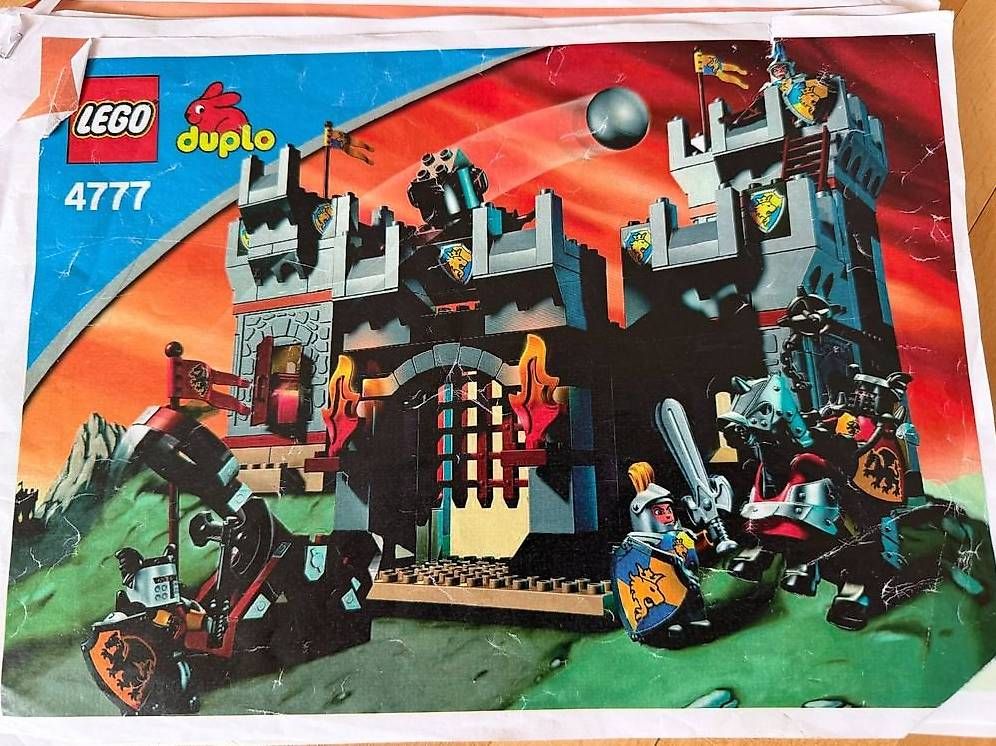 Giocattoli: Lego Duplo Ritterschloss 4777 – Usato da Häggenschwil venduto da fourtime 1