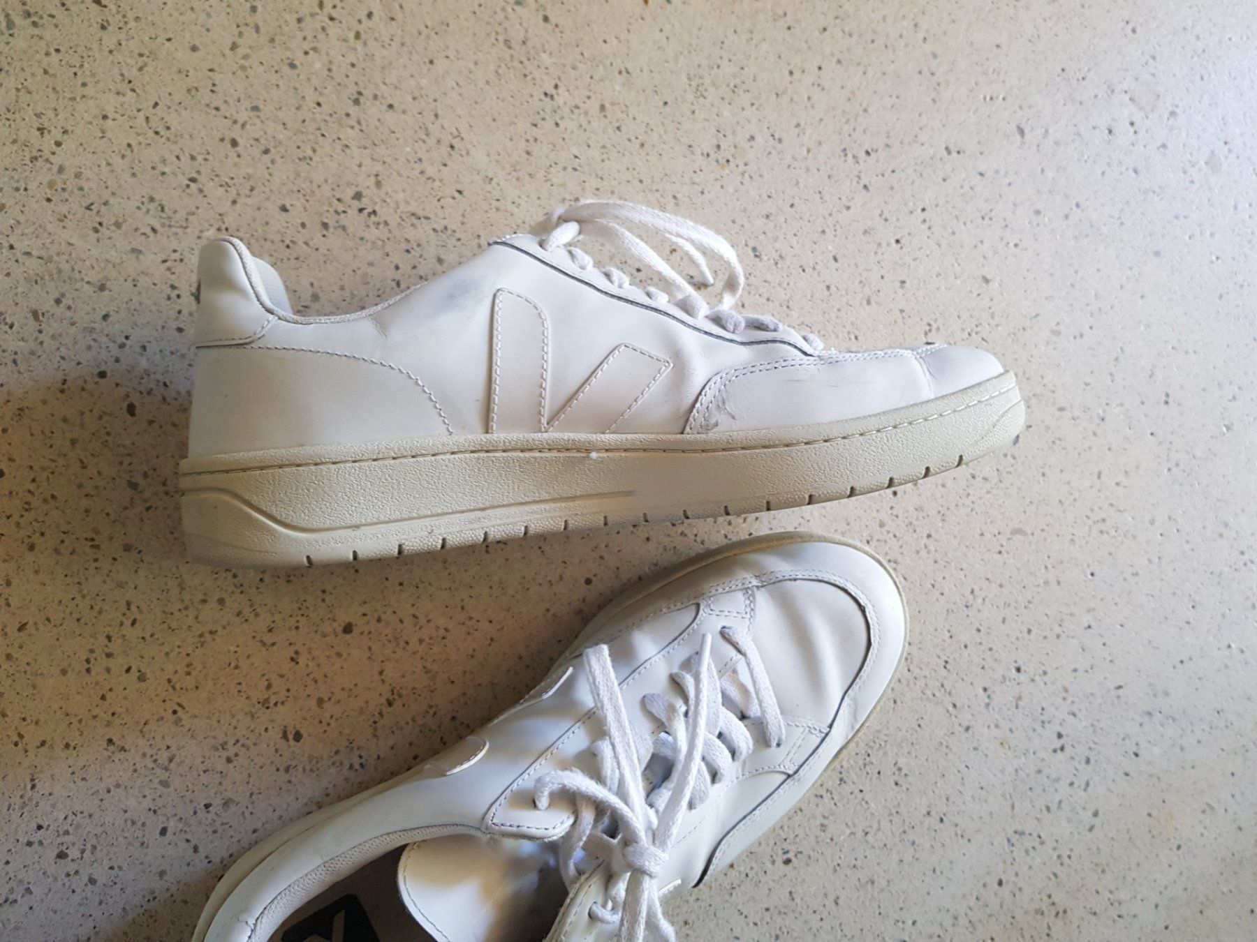 Veja Scarpe da uomo: Veja Herren Leder-Sneaker Grösse 42 – Usato da Basel venduto da fafa68 4