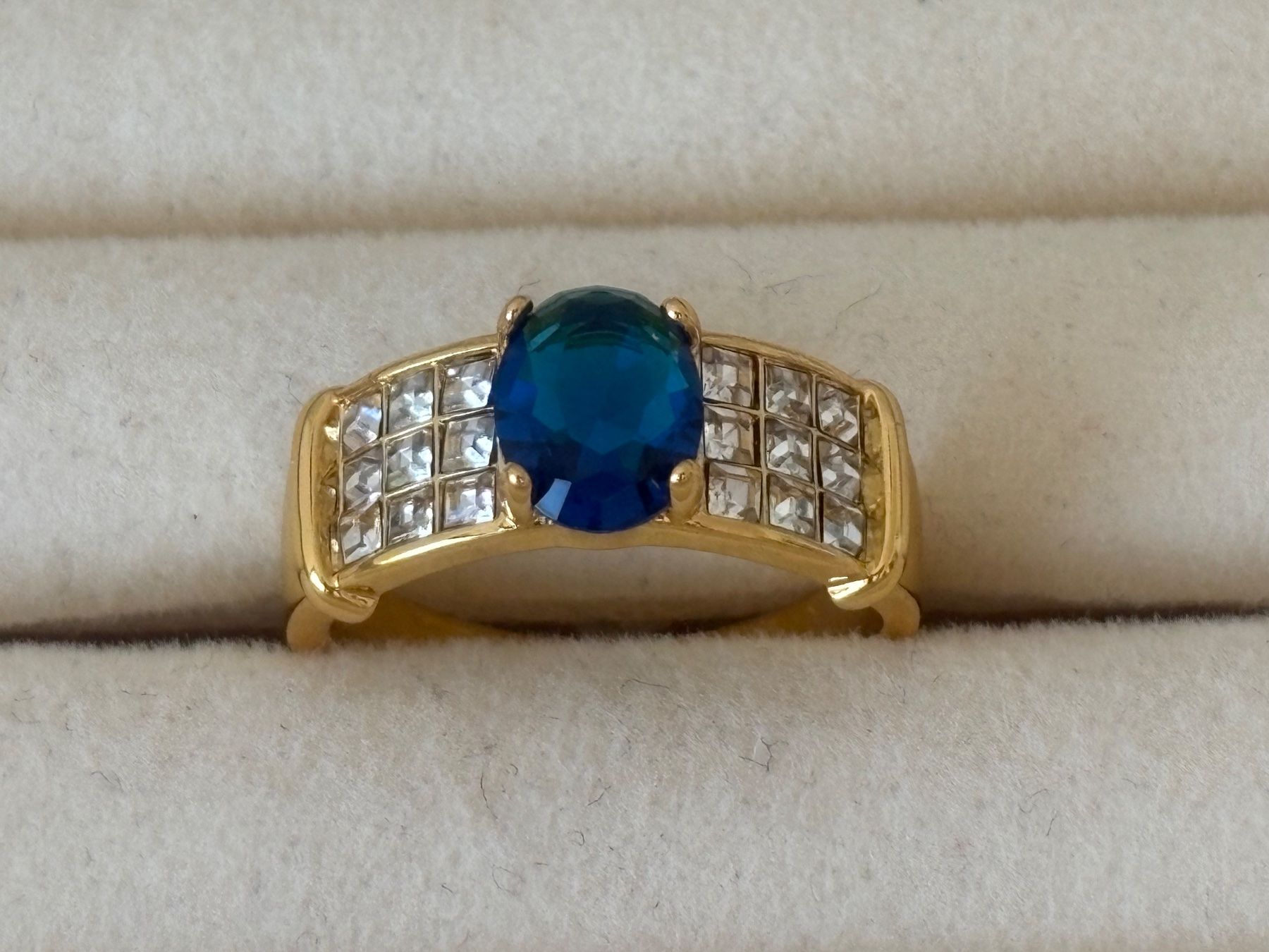Anelli: Luxus Elegante Gr.19/9 Ring Farbe:  Gold/ blau – Nuovo (secondo la descrizione) da Biel-Bienne venduto da Roserosse13 5
