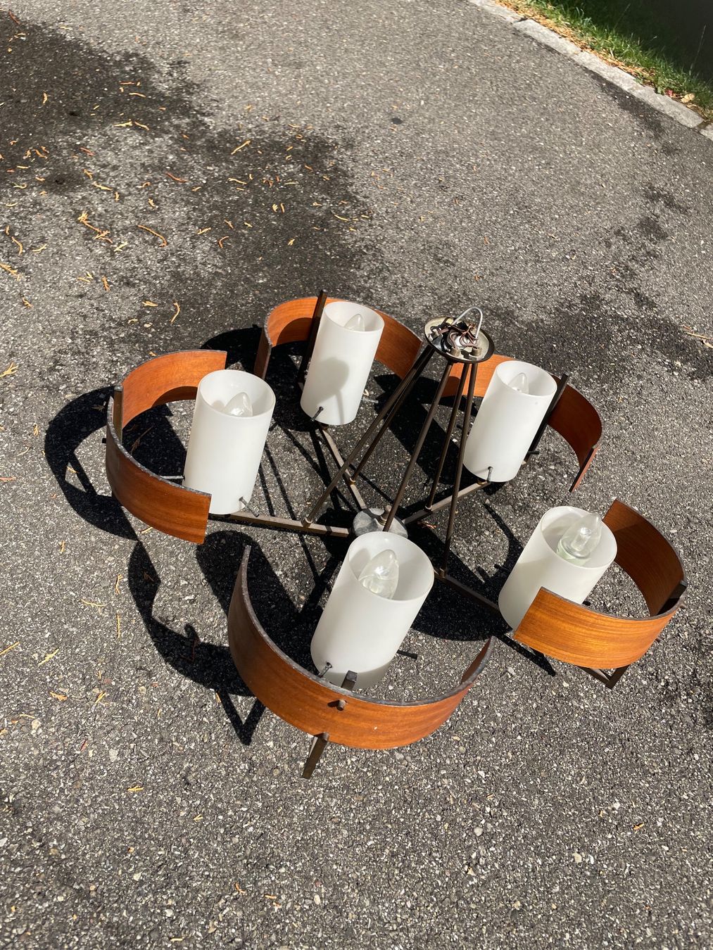 Lampen: Schöne MidCentury Design Leuchte – Gebraucht aus Zürich von KronossonorK