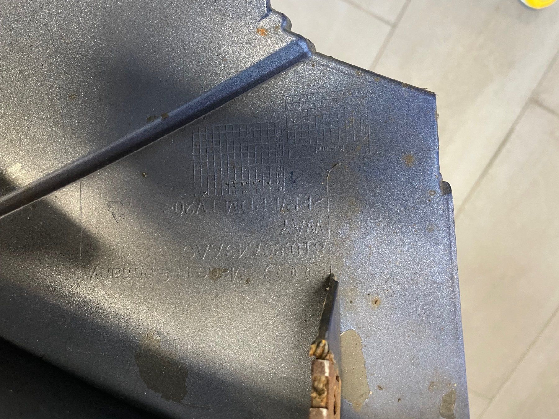 Audi Tutti pezzi di ricambio auto: Originale RS5 Frontstossstange – Usato da Adlikon b. Regensdorf venduto da Giveaways 5