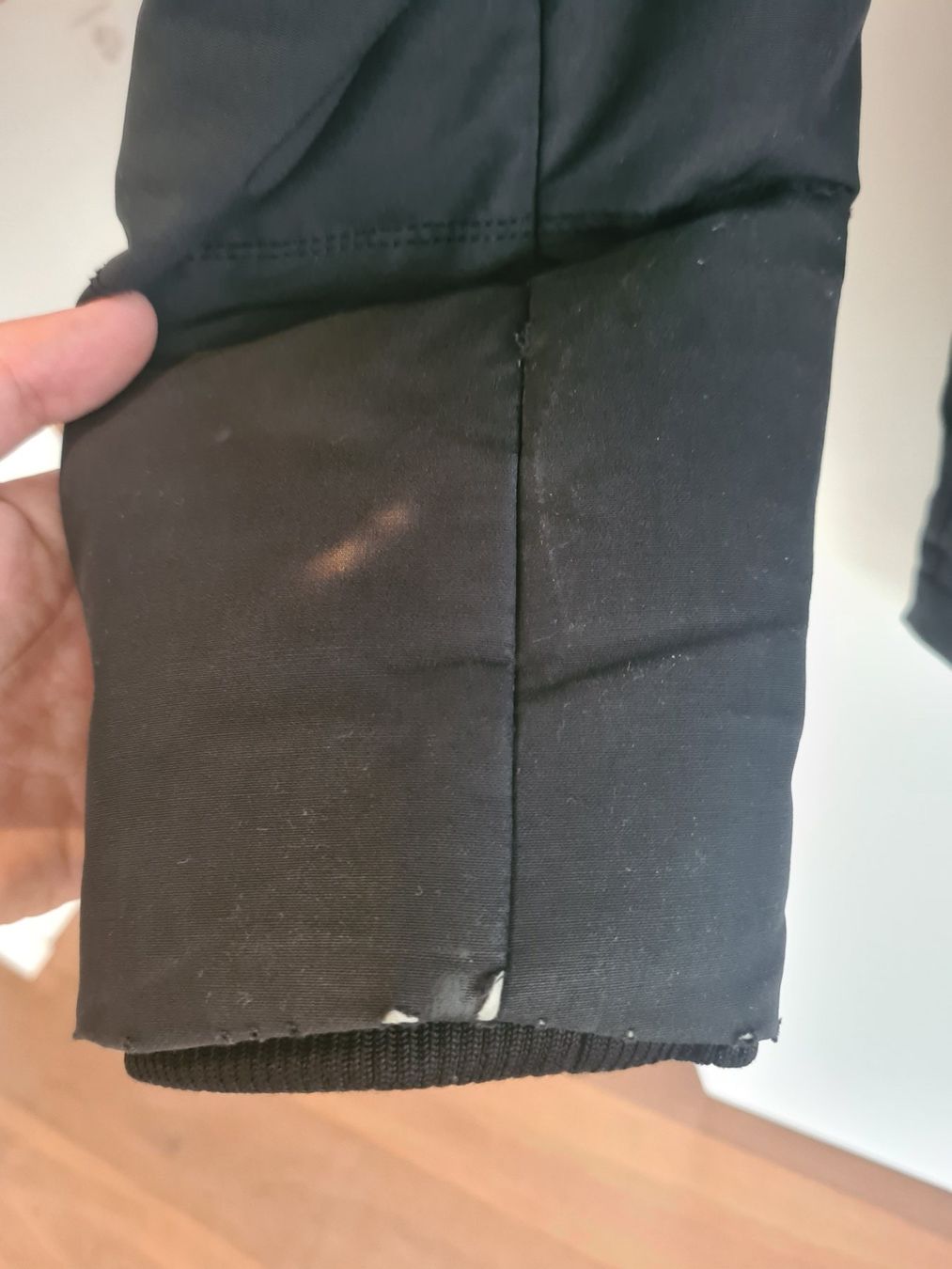 Tommy Hilfiger Giacche: Tommy Hilfiger Parka Daunen Schwarz – Usato da Sutz venduto da Ms22 5