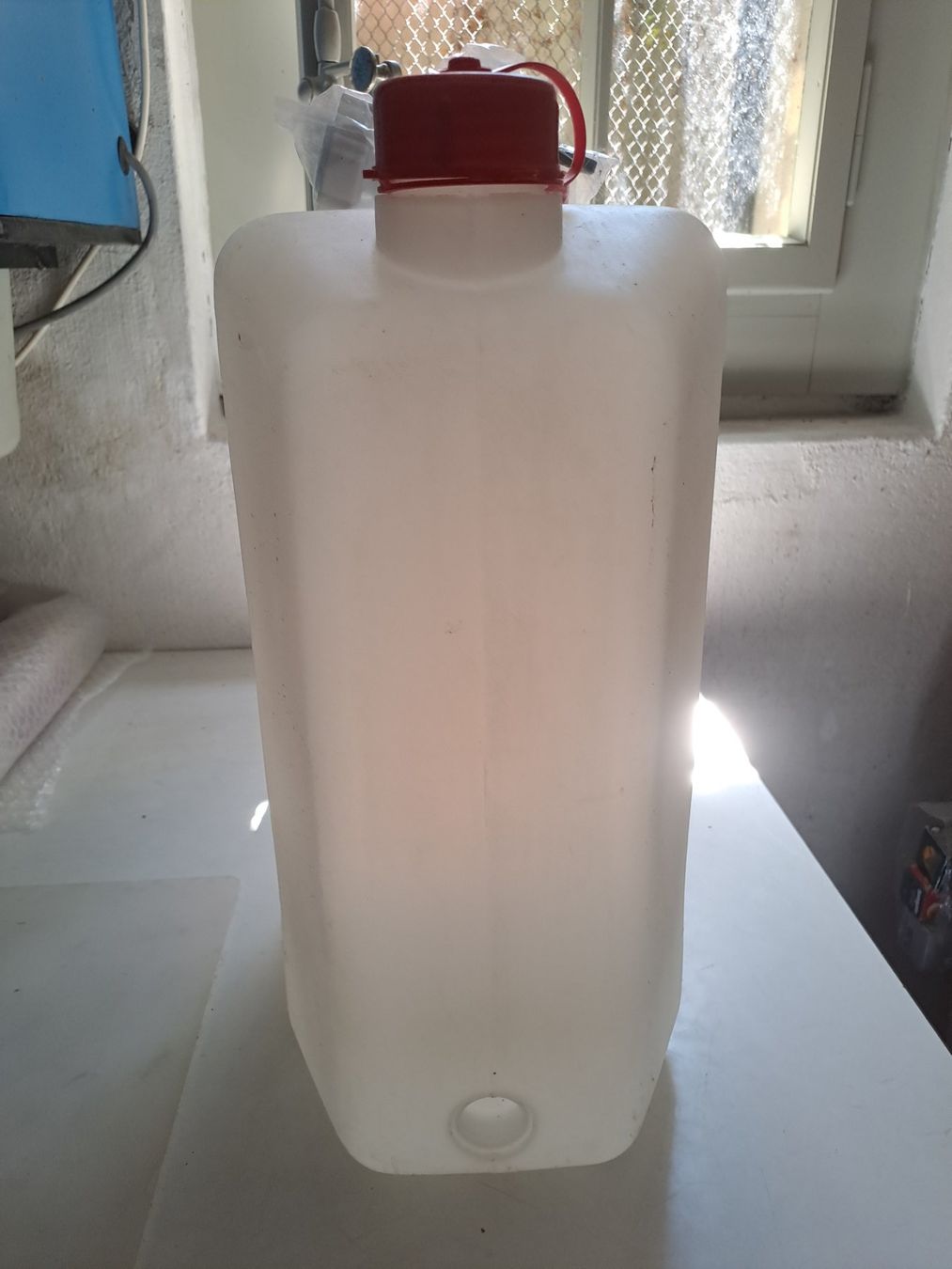 Réservoirs, bidons et tuyaux: Wasserkanister 20 Liter – D'occasion à Thun par Christhun 2