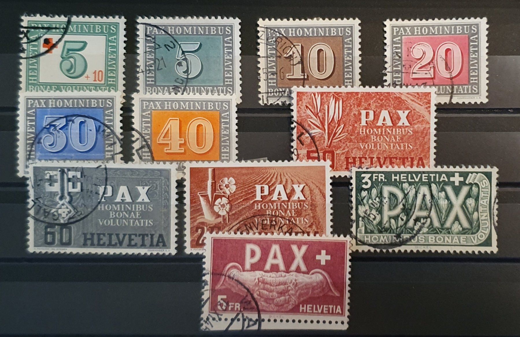 Tutti i francobolli: 1945 Lot Paxmarken Gestempelt – Usato da Kreuzlingen venduto da Rschweiz1 3