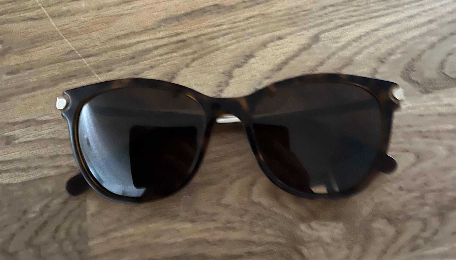 Occhiali & Lenti: Sonnenbrille Salvatore Ferragamo – Nuovo (secondo la descrizione) da Burgdorf venduto da rgfa100