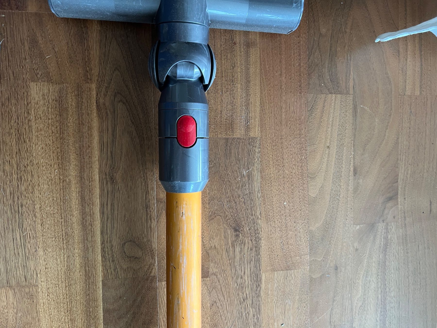 Dyson Staubsauger & Zubehör: Staubsaugerdüse Dyson V8 Absolute Rohr – Gebraucht aus Jona von Sariksa 2