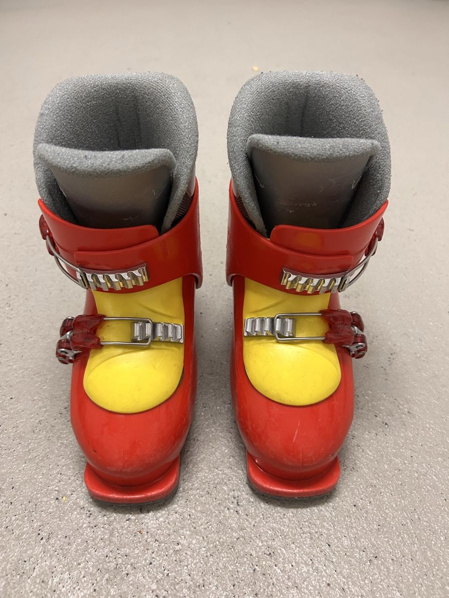 Head Chaussures garçon: Skischuhe Head – D'occasion à Jona par Pneu90