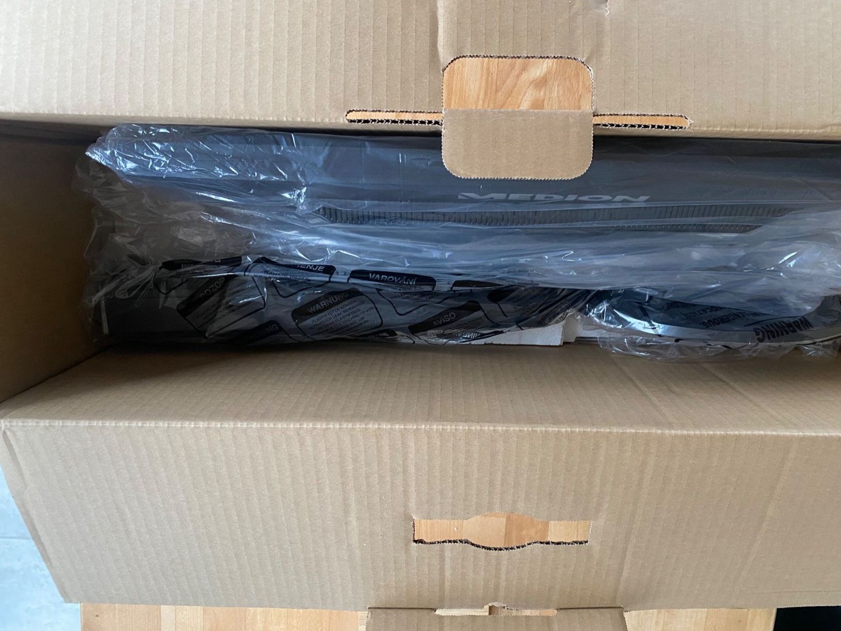 Monitor: Monitor Medion 20664 – Nuovo e nell'imballaggio originale da Bettlach venduto da RWA55 2