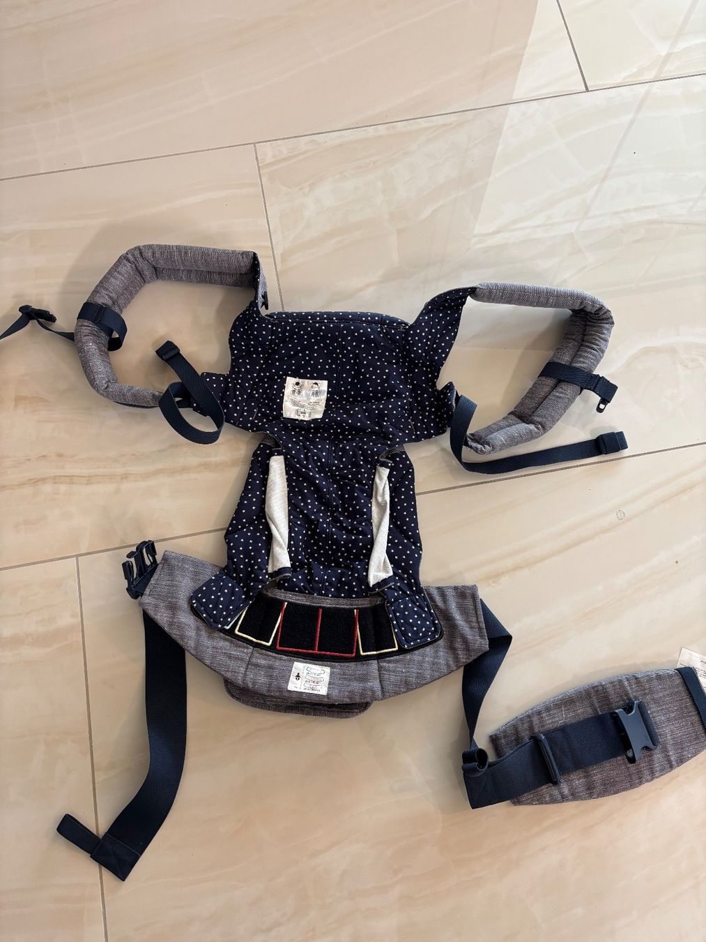 Ergo Baby Marsupi portabebè: Babytrage Ergobaby 360 – Nuovo (secondo la descrizione) da Berikon venduto da Avi85 1