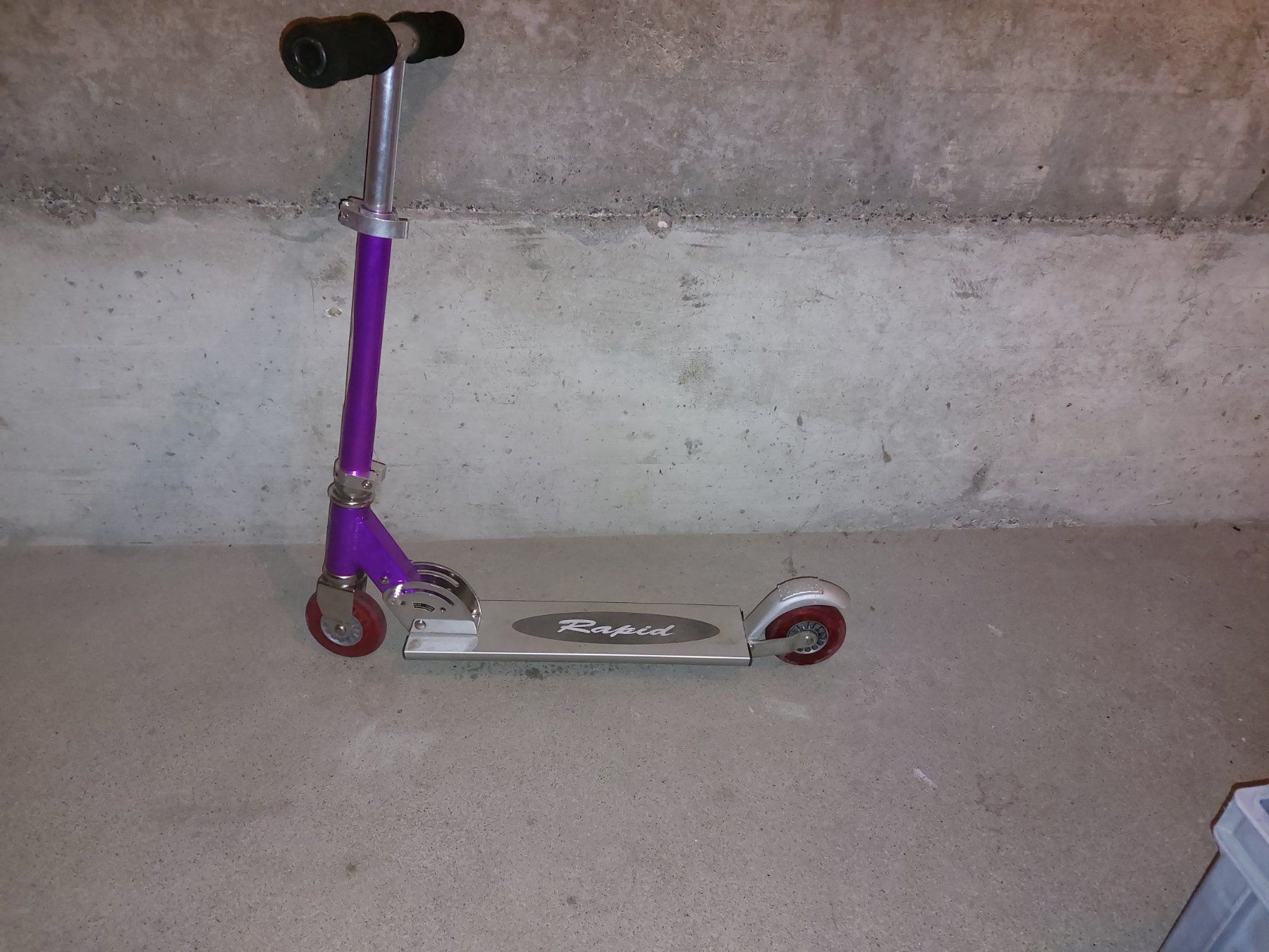 Kickboard: kleines Kickboard – Usato da Egerkingen venduto da Amerika33 1