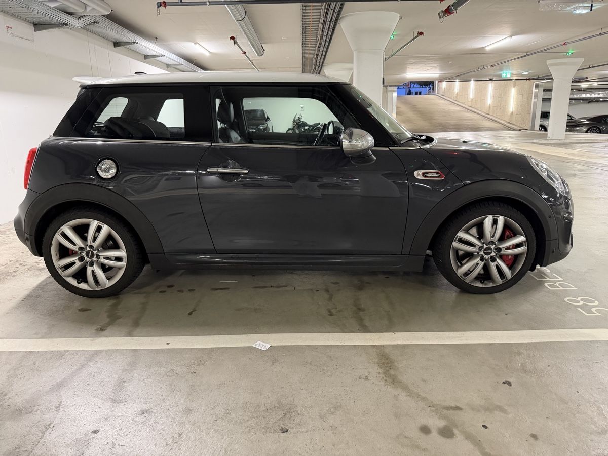Mini Automobili: Mini Cooper JCW - 231Ps – Usato da Zürich venduto da YarosBaros 4