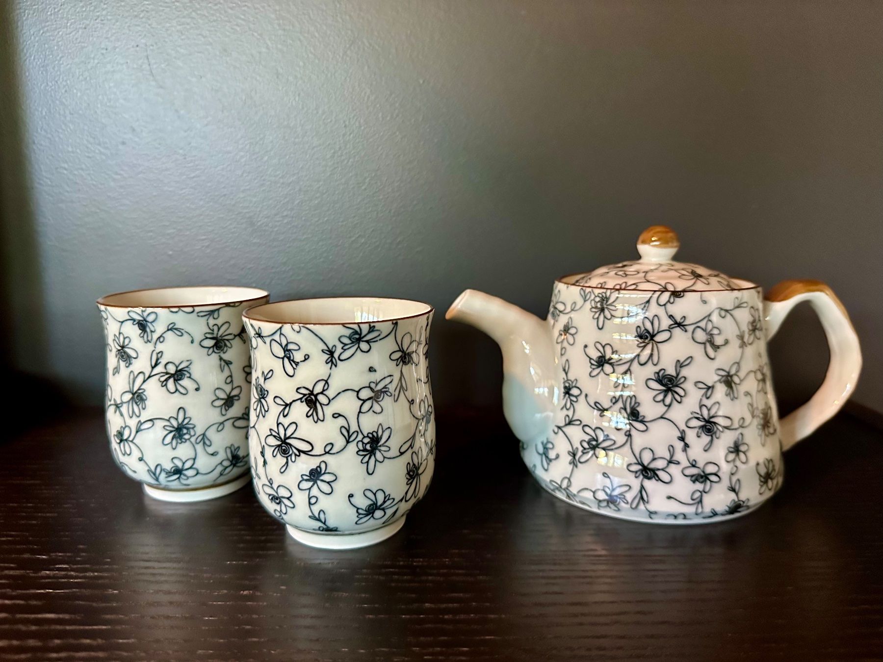 Teiere: Tee Set, Teekanne, Tea Pot, 2 Tassen - Muster Blau – Usato da Zürich venduto da Robinejoya