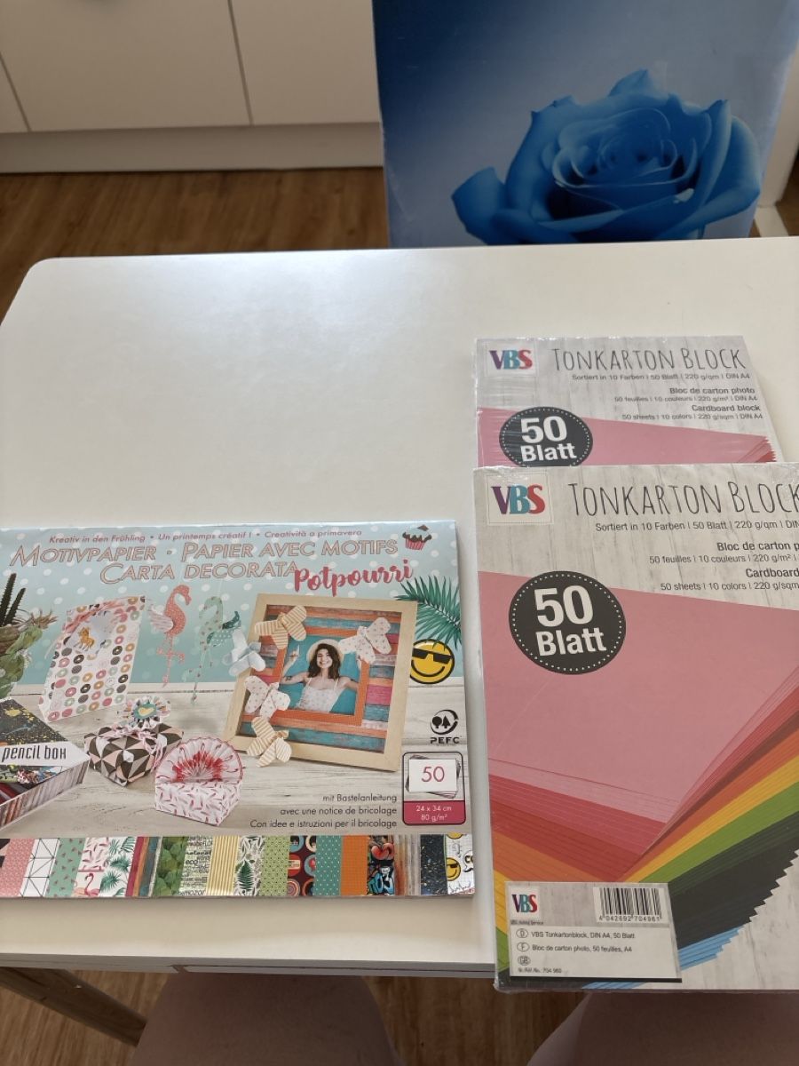 Kit bricolage: Tonkarton / Motivpapier – Nuovo e nell'imballaggio originale da Amriswil venduto da SCHLOSSGEISTLI