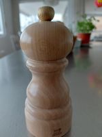 Peugeot Salzmühle aus Holz - zeitlos und elegant!
