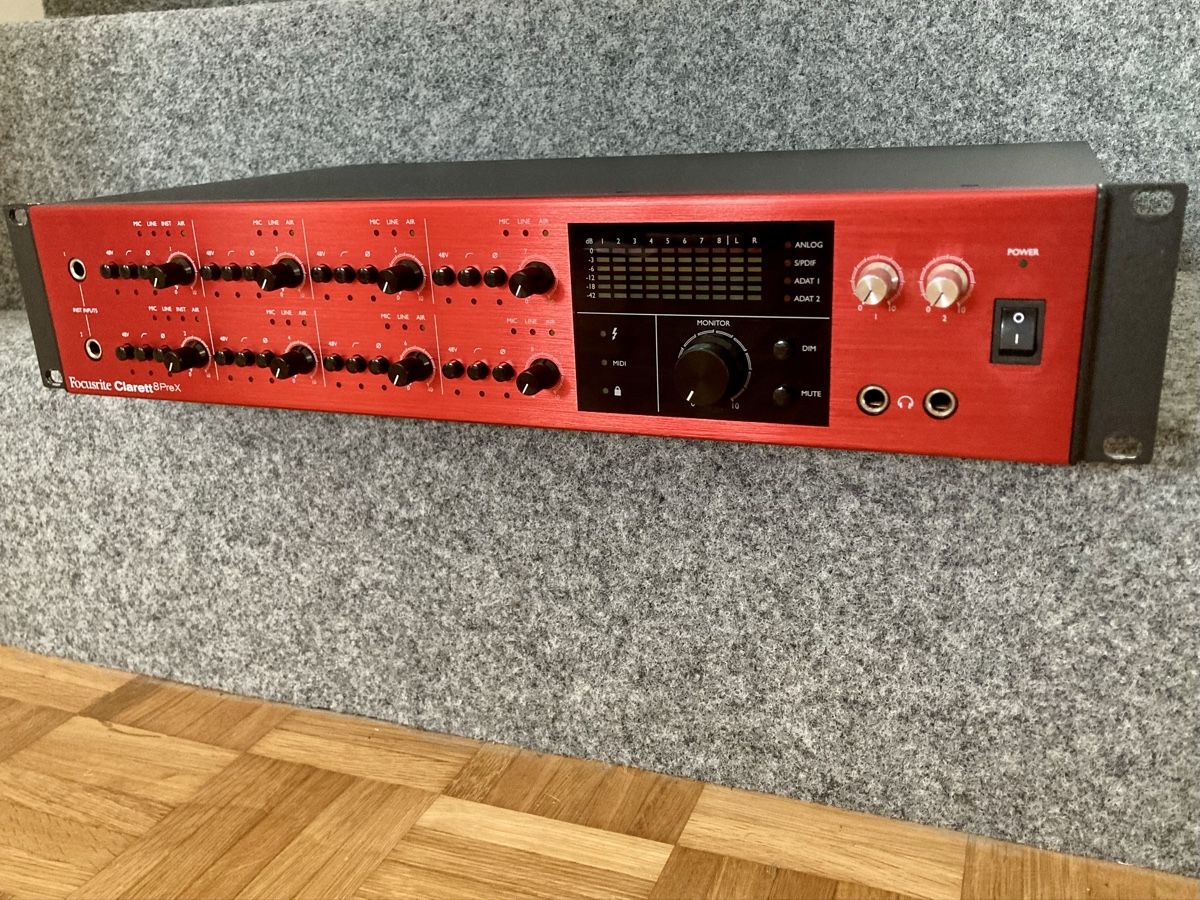 Focusrite Equipement studio: Focusrite Clarett 8Pre X Interface – D'occasion à Glattfelden par Pedals