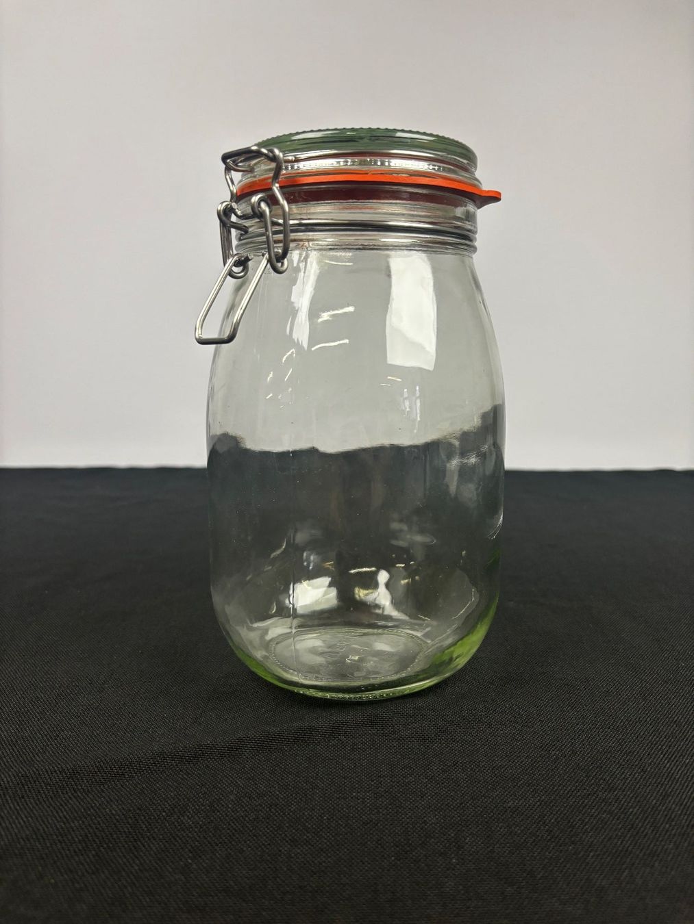 Contenitori & Simili: 2 Einmachgläser mit Bügelverschluss gebraucht – Usato da Wettingen venduto da Wendemarket 2