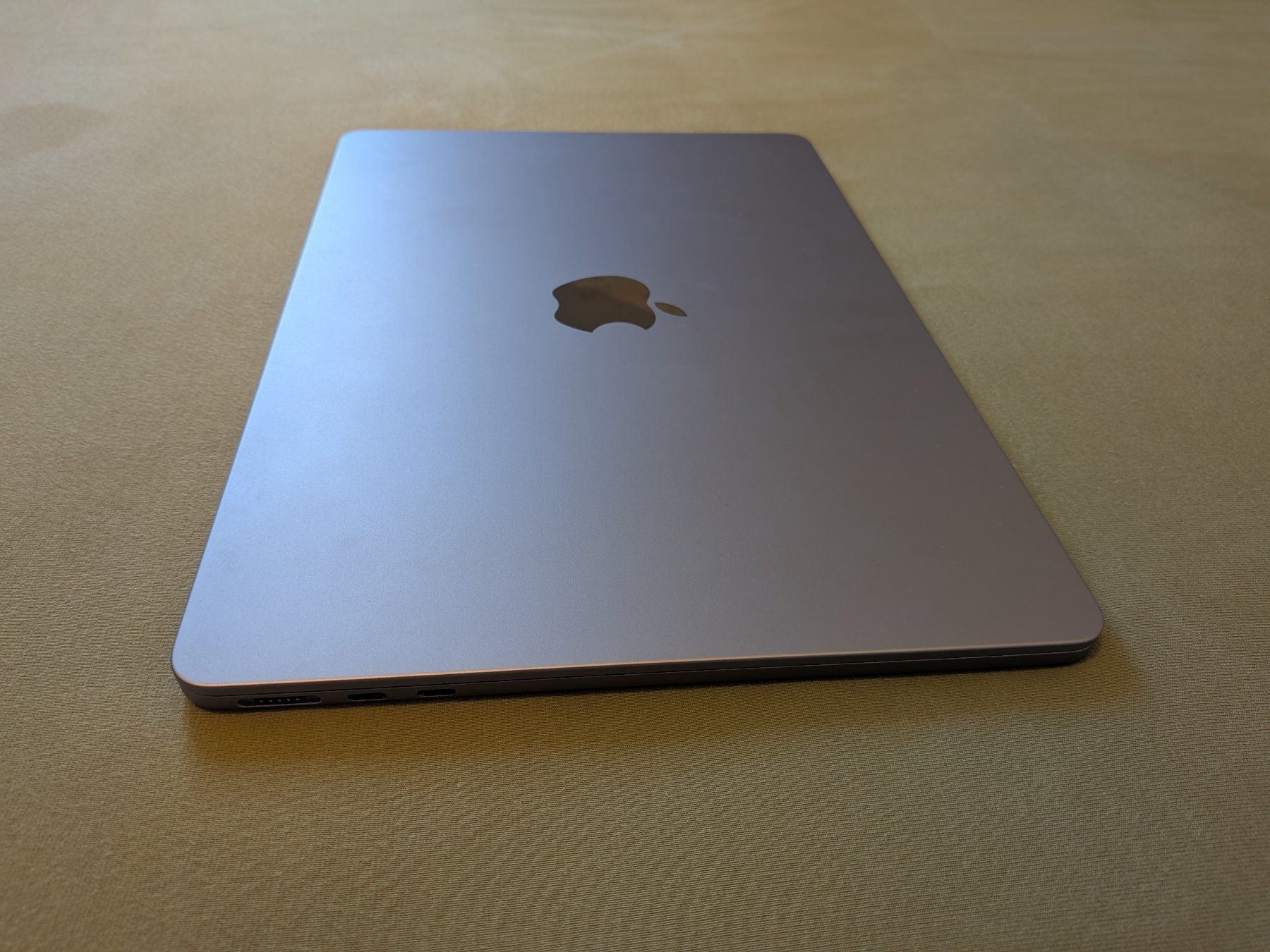 Apple Notebooks: MacBook Air M2 2022 – Defekt aus Grächen von murco_s 3