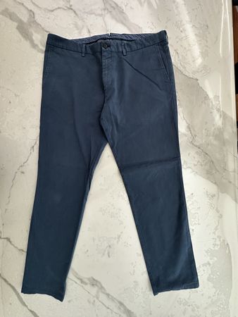 Pantalon Chino Tommy Hilfiger bleu taille 52