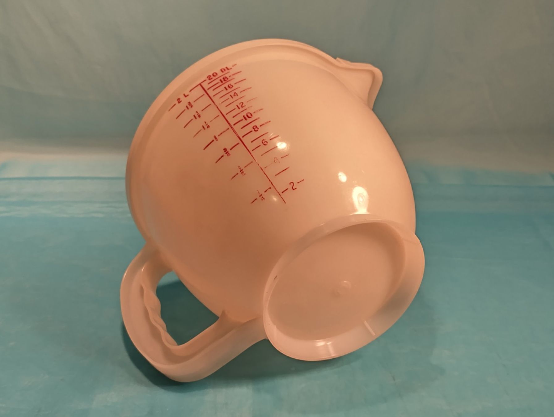 Tupperware Recipients et similaires: Tupperware Messbecher, 2Liter – D'occasion à Bellach par JingleCherry 3