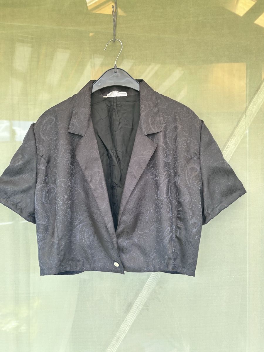 Jacken: Dunkler Blazer  – Gebraucht aus Walterswil SO von Sunshineyupi