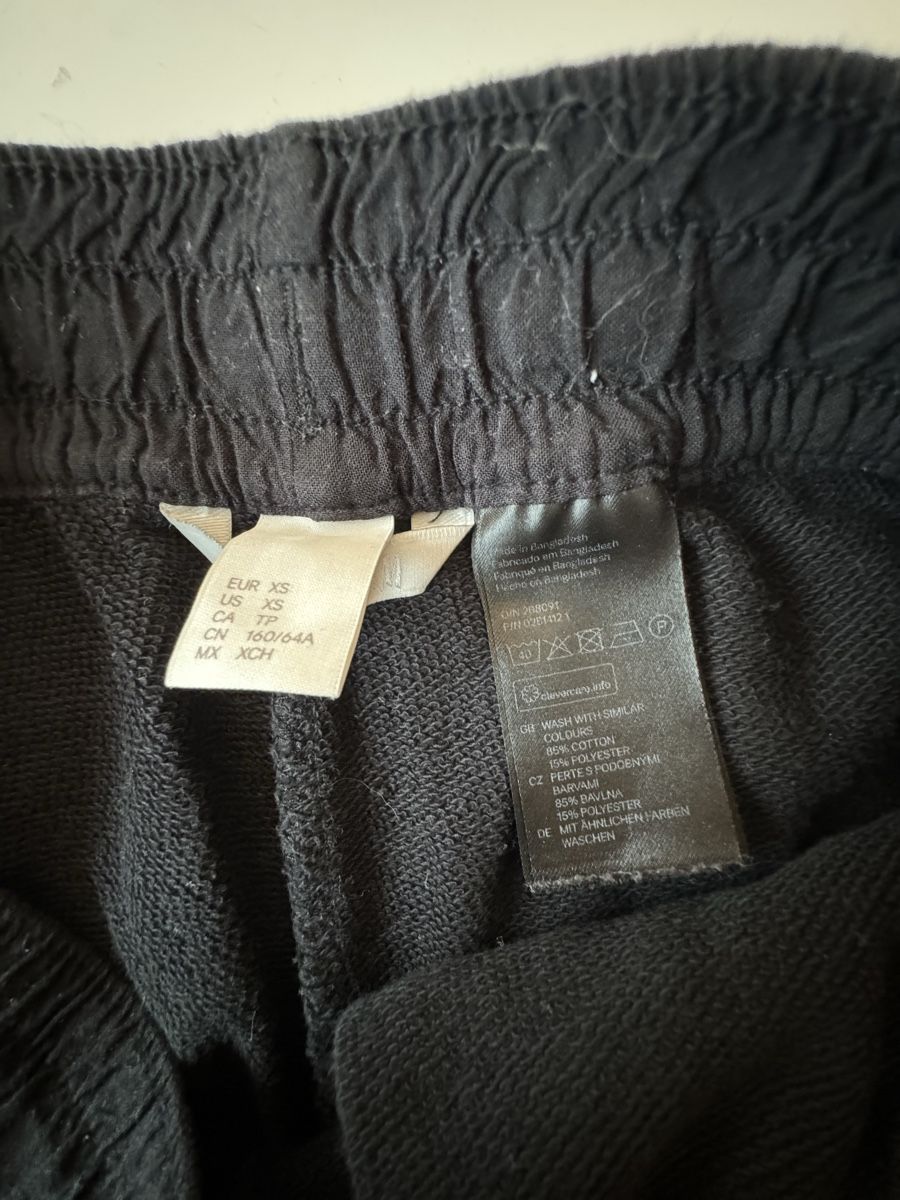 H&M Hosen: Kurze H&M Basic Shorts – Neu (gemäss Beschreibung) aus Zürich von forestF4iry 1