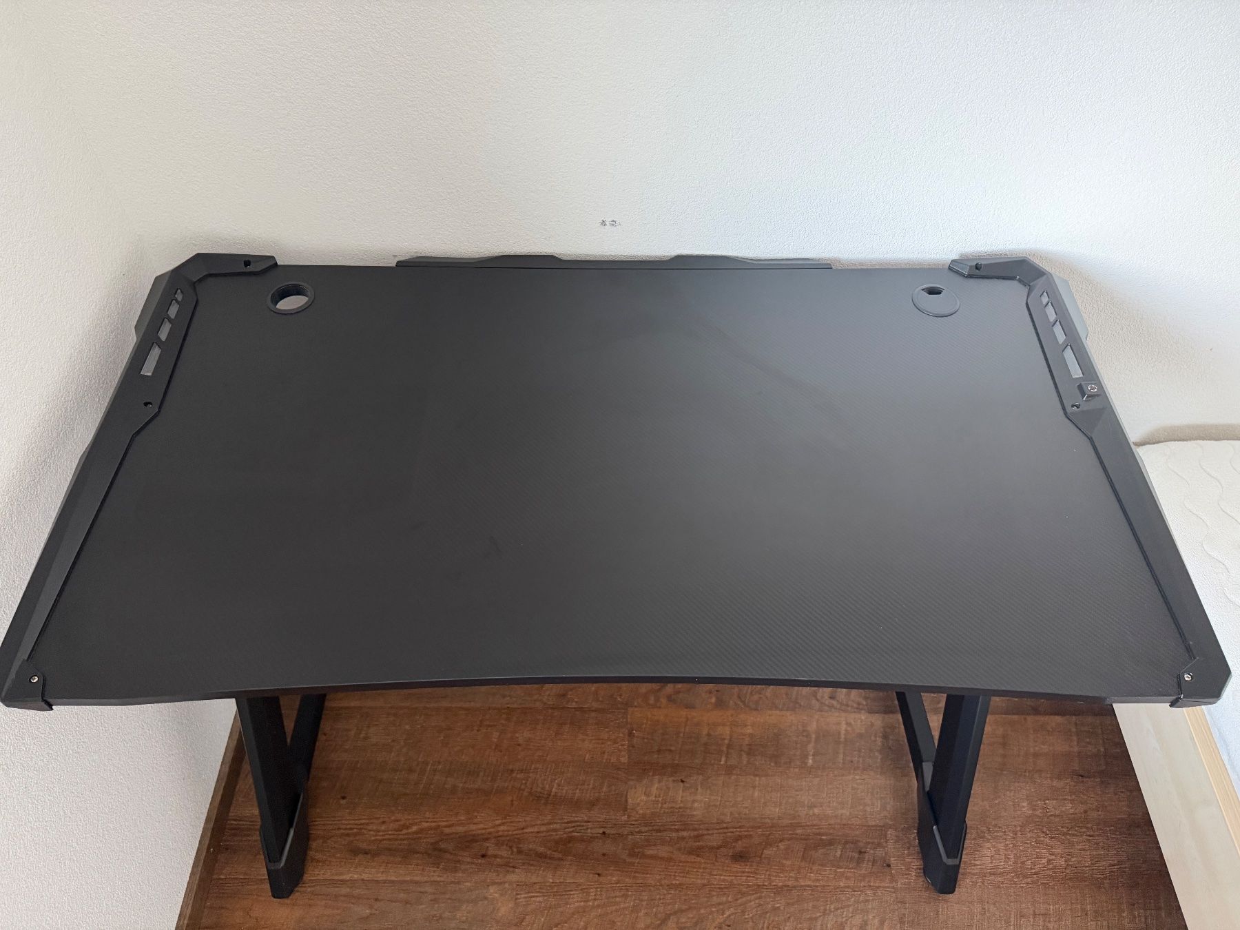 Scrivanie: Gamer Tisch oder Pult – Usato da Trin venduto da Plusminus2 1
