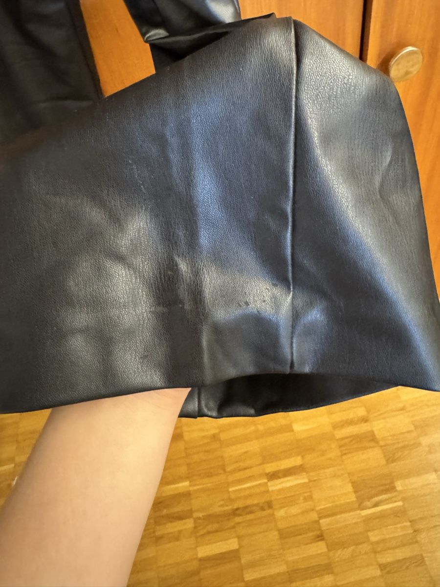 Zara Pantaloni: Zara M pantaloni similpelle – Usato da Porza venduto da kaj_d5q7 2