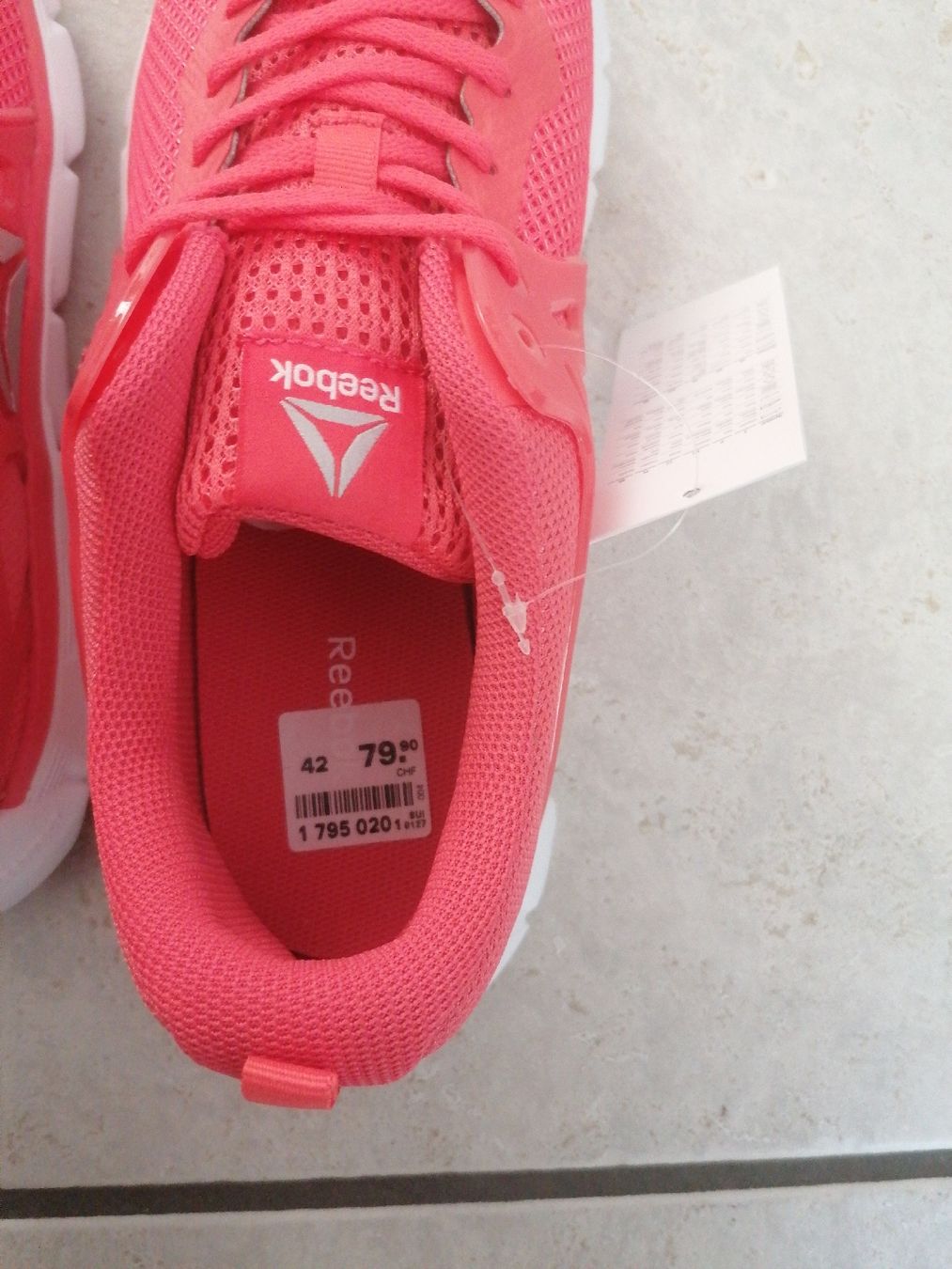 Reebok Damenschuhe: Neue Reebok Running Schuhe Gr 42 – Neu und originalverpackt aus Lostorf von Luelostorf 3