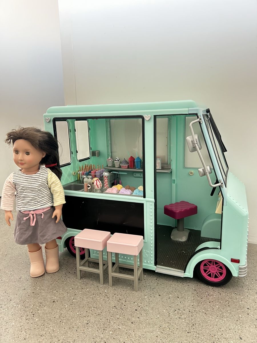 Our Generation Giocattoli: Our Generation Ice Cream Truck – Usato da Neuenkirch venduto da sil_zz8r