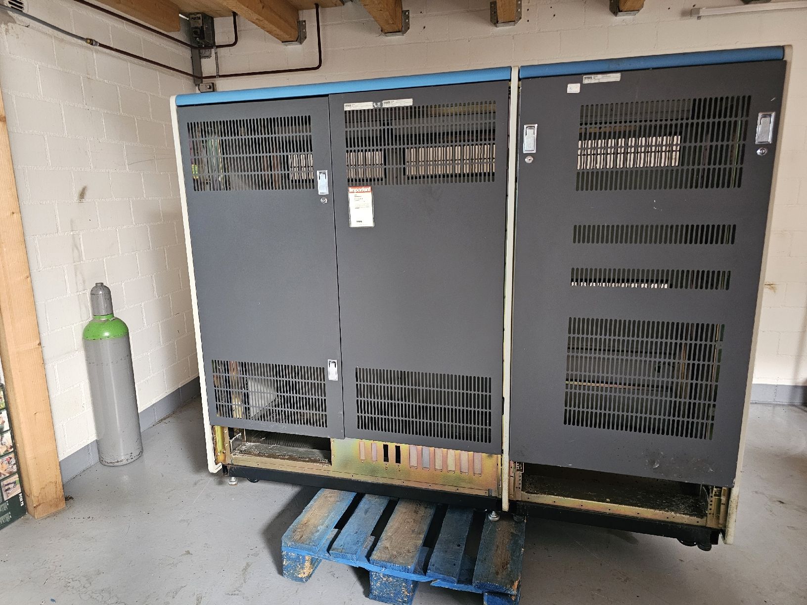 Digital PCs: Digital VAX 11/785 Computer System (055) – Défectueux à Neuenkirch par atr_27tv 4