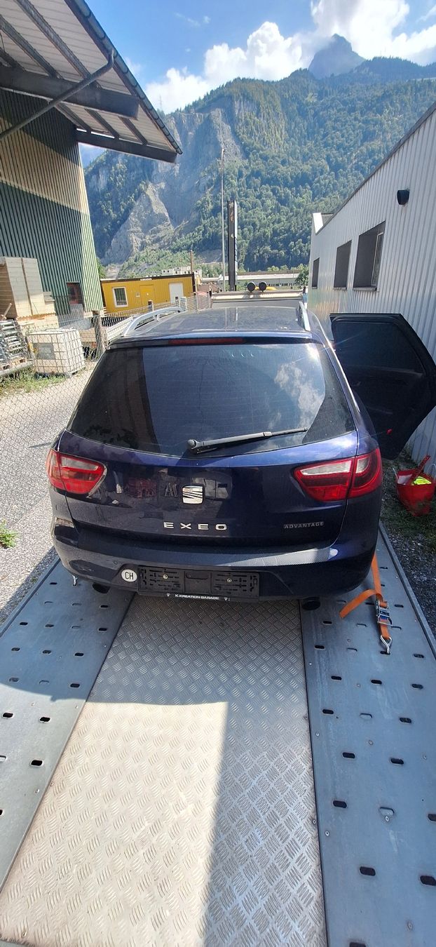 Seat Automobili: SEAT Exeo ST 2.0 TSI defekt – Difettoso da Näfels venduto da ochsner91 6