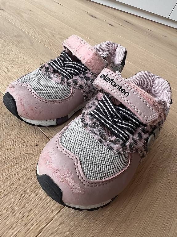 Elefanten Schuhe für Mädchen: Turnschuhe Elefanten Gr. 22 – Gebraucht aus Erlach von sch_w9np 2