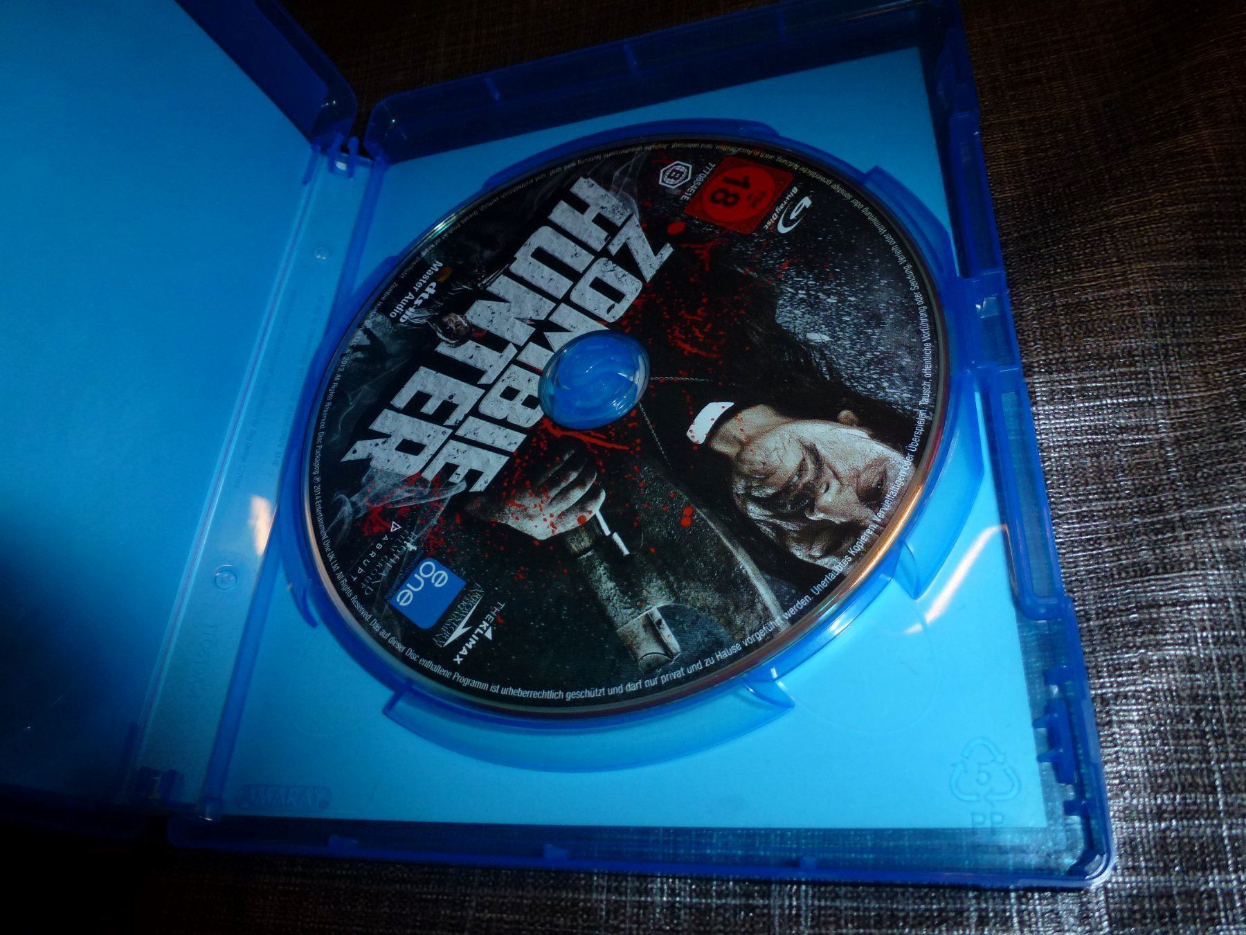 Tutti i DVDs: Zombie Hunter BLU-RAY – Usato da Olten venduto da Disc-Verkauf 1