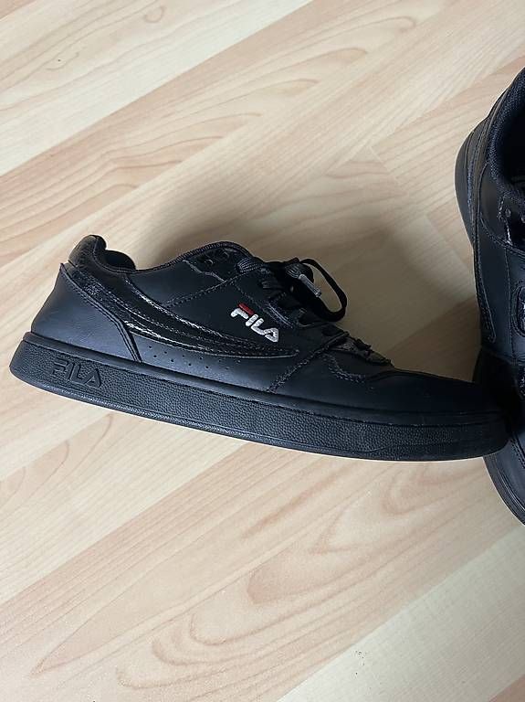 Schuhe für Jungen: Fila Sneaker  – Gebraucht aus Pratteln von leh_tc6z 1