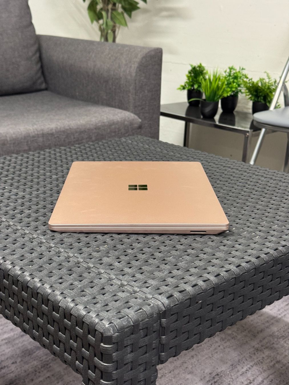 Microsoft Notebook: Microsoft Surface 4 Model 1959, 8GB RAM, 256GB SSD, Touch – Usato da Zürich venduto da TechResellers 3