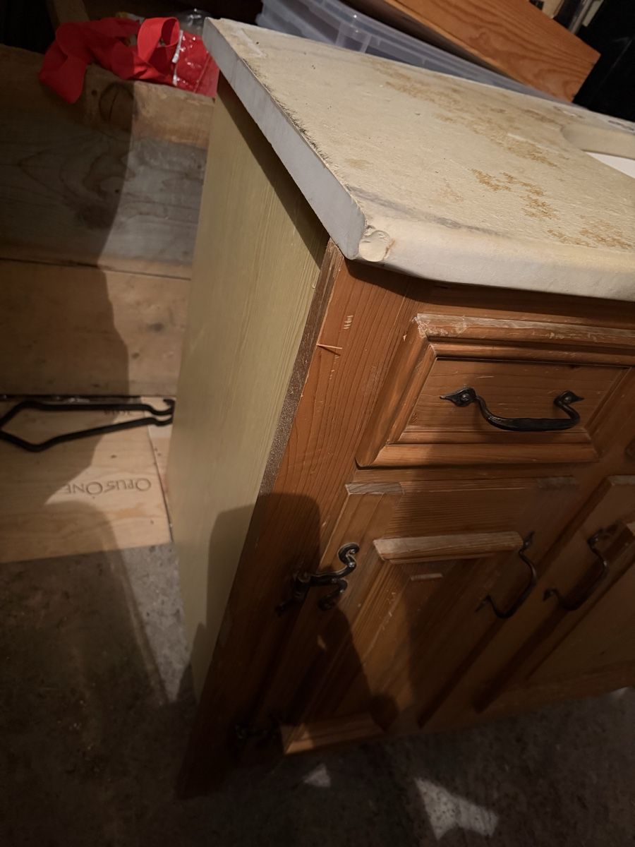 Installations & Meubles: Rustikaler Waschtisch mit Steinplatte und Lavabo – D'occasion à Jaun par ksteed 4