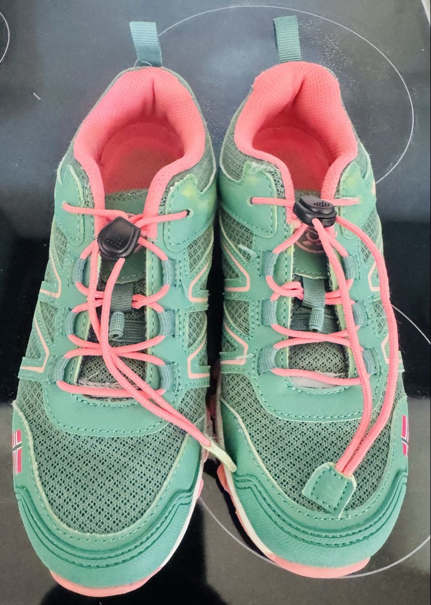 Scarpe per ragazze: Trekking Schuh 34 – Usato da Schlieren venduto da Fam.Baumi 1