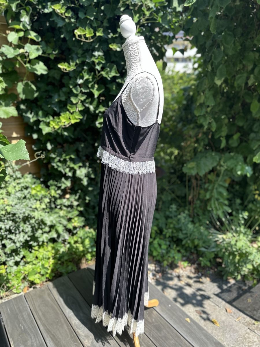 Twinset Vestiti: TWINSET Maxikleid Grösse 40 / IT 46 Schwarz – Usato da Baar venduto da AlicjasWunderland 1