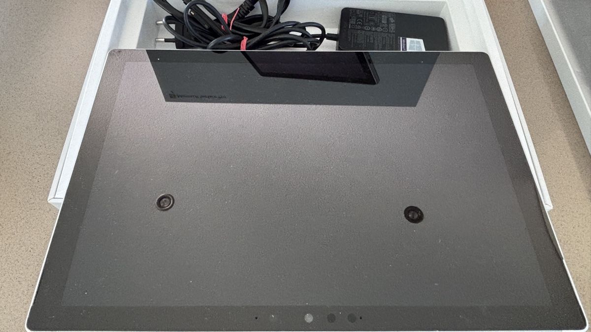 Microsoft Tablettes PC: Microsoft Surface Pro 7 i7 16GB 256GB SSD – D'occasion à Hettlingen par AidaNova 1