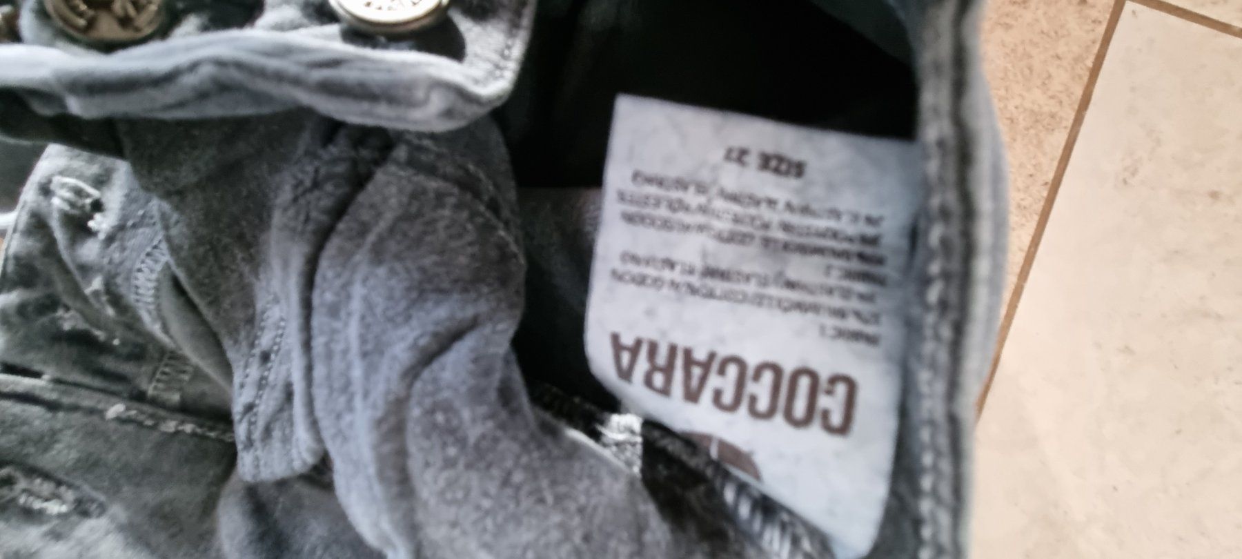 Jeans: Jeans COCCARA gr. 27(XS) – Usato da Grossdietwil venduto da GNOM313 3