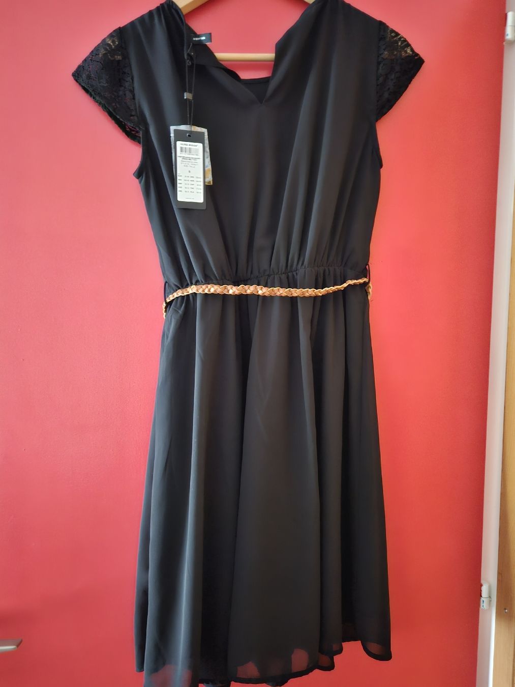 Vero Moda Vestiti: Kleid schwarz S Vero Moda neu – Nuovo (secondo la descrizione) da Kiesen venduto da Marie34 1