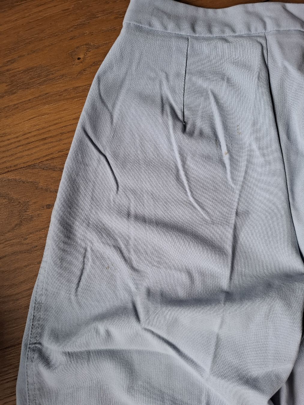 Bershka Hosen: Stoffhose – Gebraucht aus Biel-Benken BL von lki_gn82 2