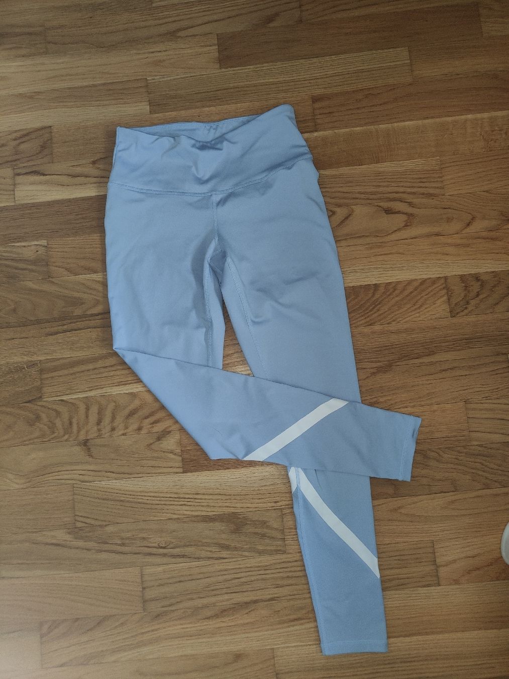 Leggings: Sport Leggings hellblau Gr. S – Gebraucht aus Rheinfelden von JamieBabsi 1