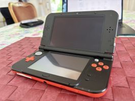 New Nintendo 3DS XL + Pokemon Mond