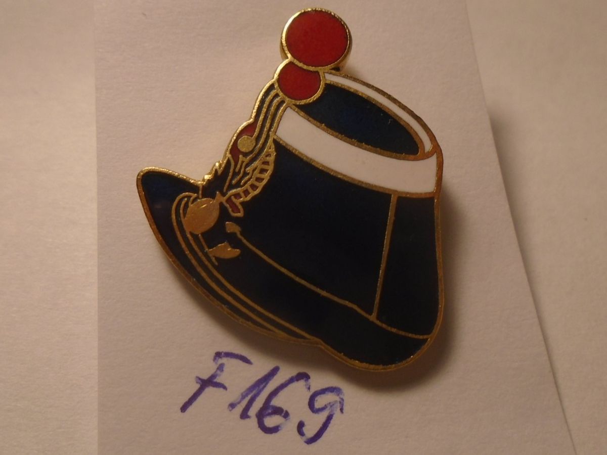 Placchette & Badge: 1 Helm Pin (F169) – Usato da Winterthur venduto da Beli2000