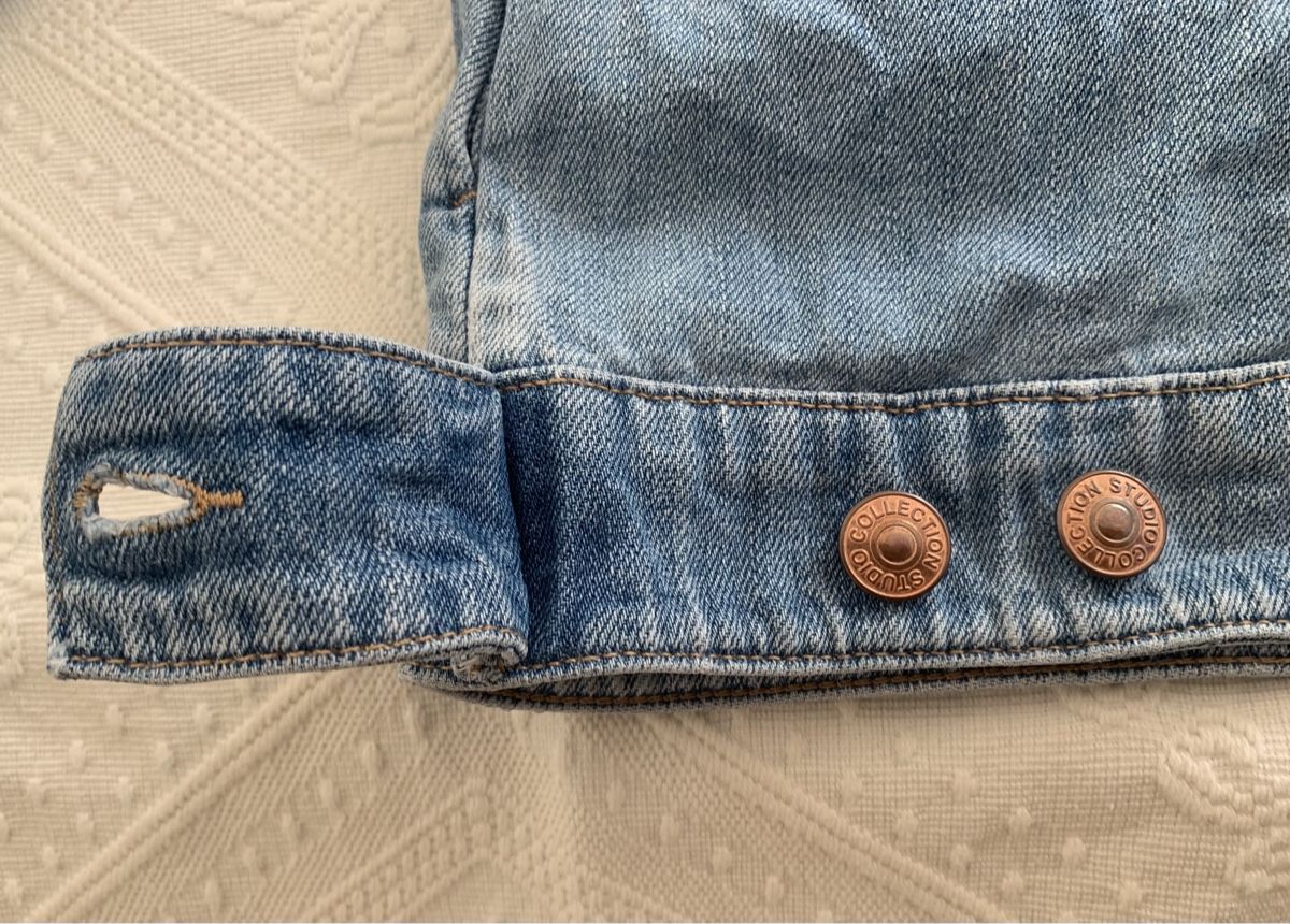 H&M Vestes: Jeansjacke H&M Studio 2015 – D'occasion à Zürich par p_q7q_nichtraucher 8