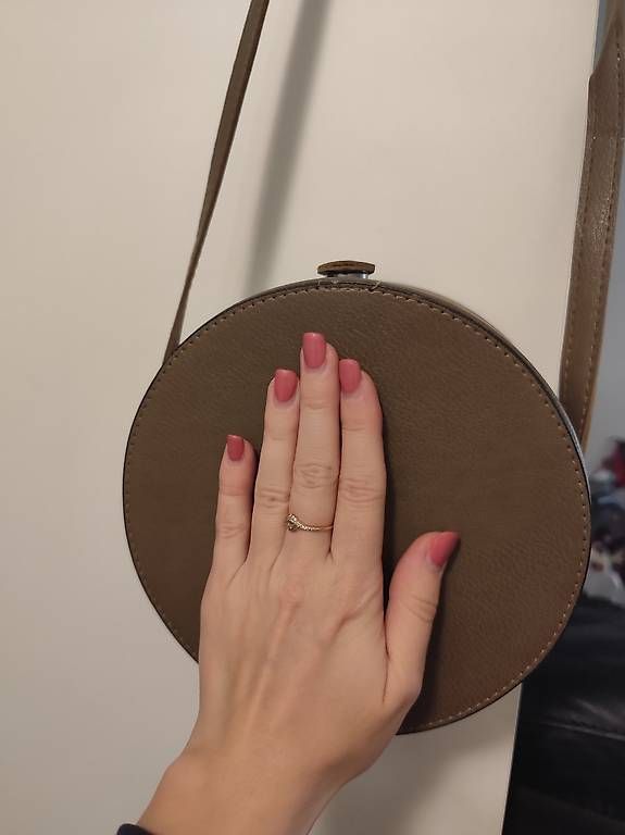Borse da donna: Coole runde Tasche – Usato da Mägenwil venduto da VintageGirly 1