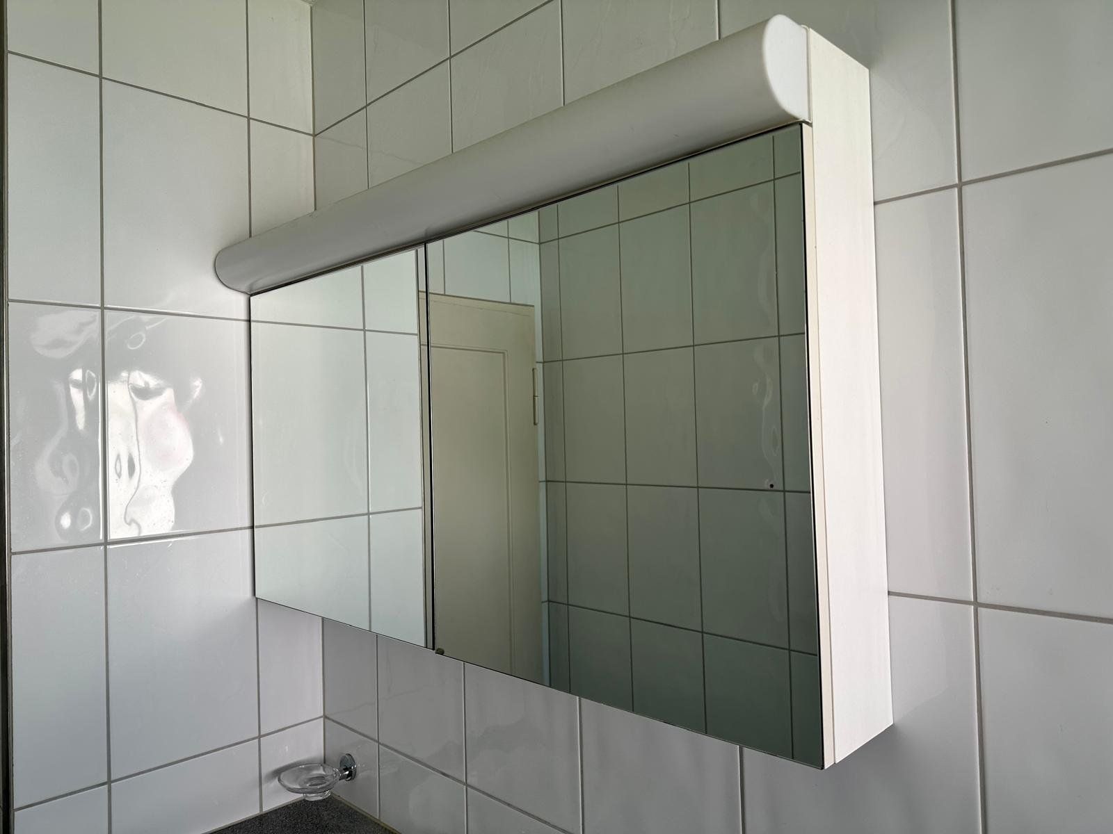 Armadietti a specchio: piegelschrank SANITAS TROESCH – Usato da Spreitenbach venduto da Space_X