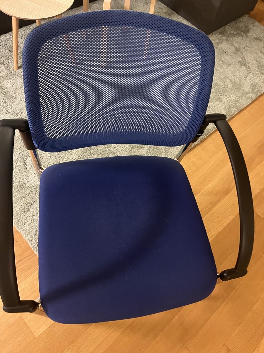 Stühle: Bürostuhl in blau – Gebraucht aus Zürich von A.L.M. 1