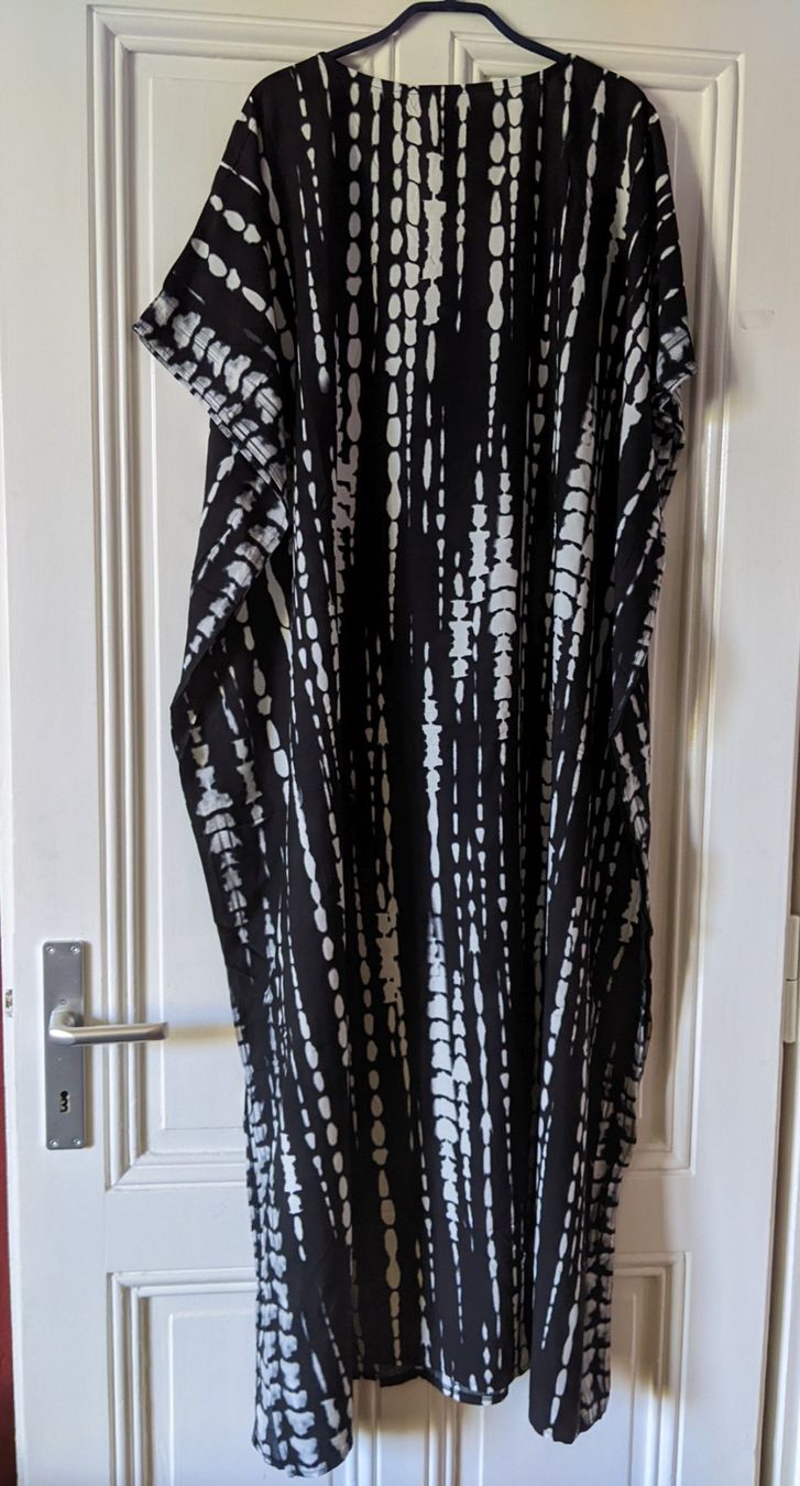 Vestiti: Robe-caftan noir/blanc TU – Nuovo e nell'imballaggio originale da Petit-Lancy venduto da lilycerise 5